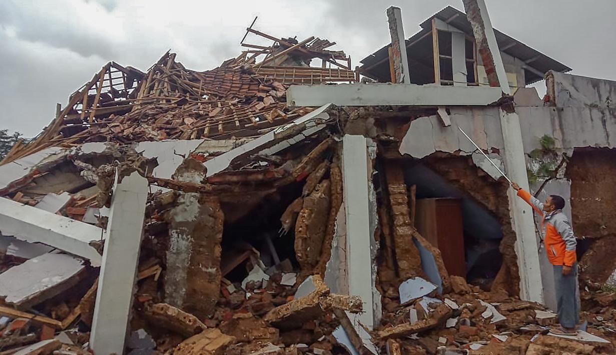 Dikbud Lotim Galang Bantuan untuk Korban Gempa Cianjur 